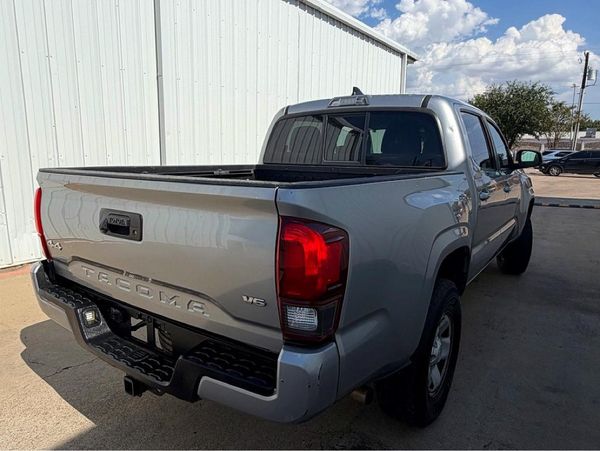 2019 TOYOTA TACOMA SR5