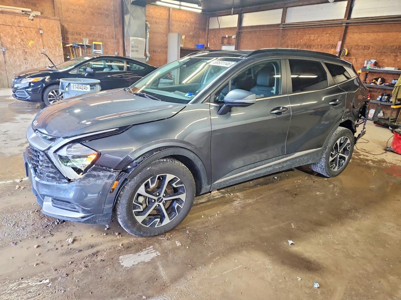 2023 KIA SPORTAGE EX — Front 3/4