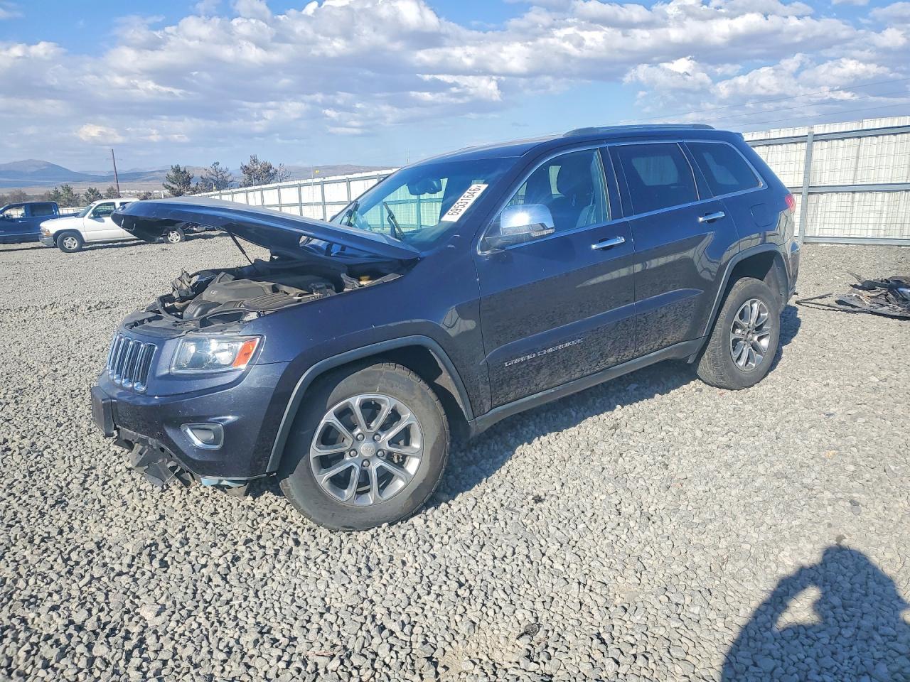2014 JEEP CHEROKEE Limited — Front 3/4