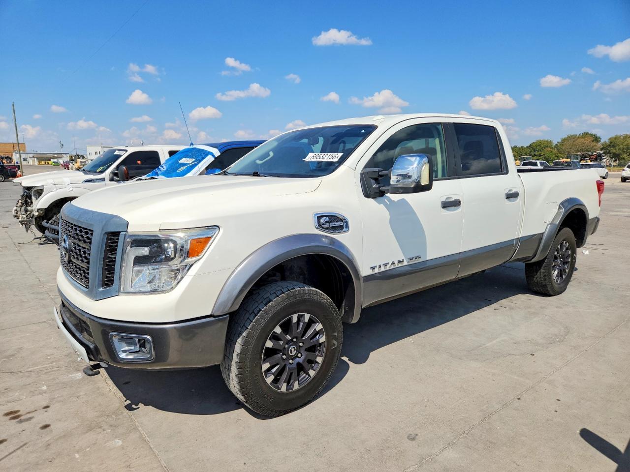 2018 NISSAN TITAN — Front 3/4