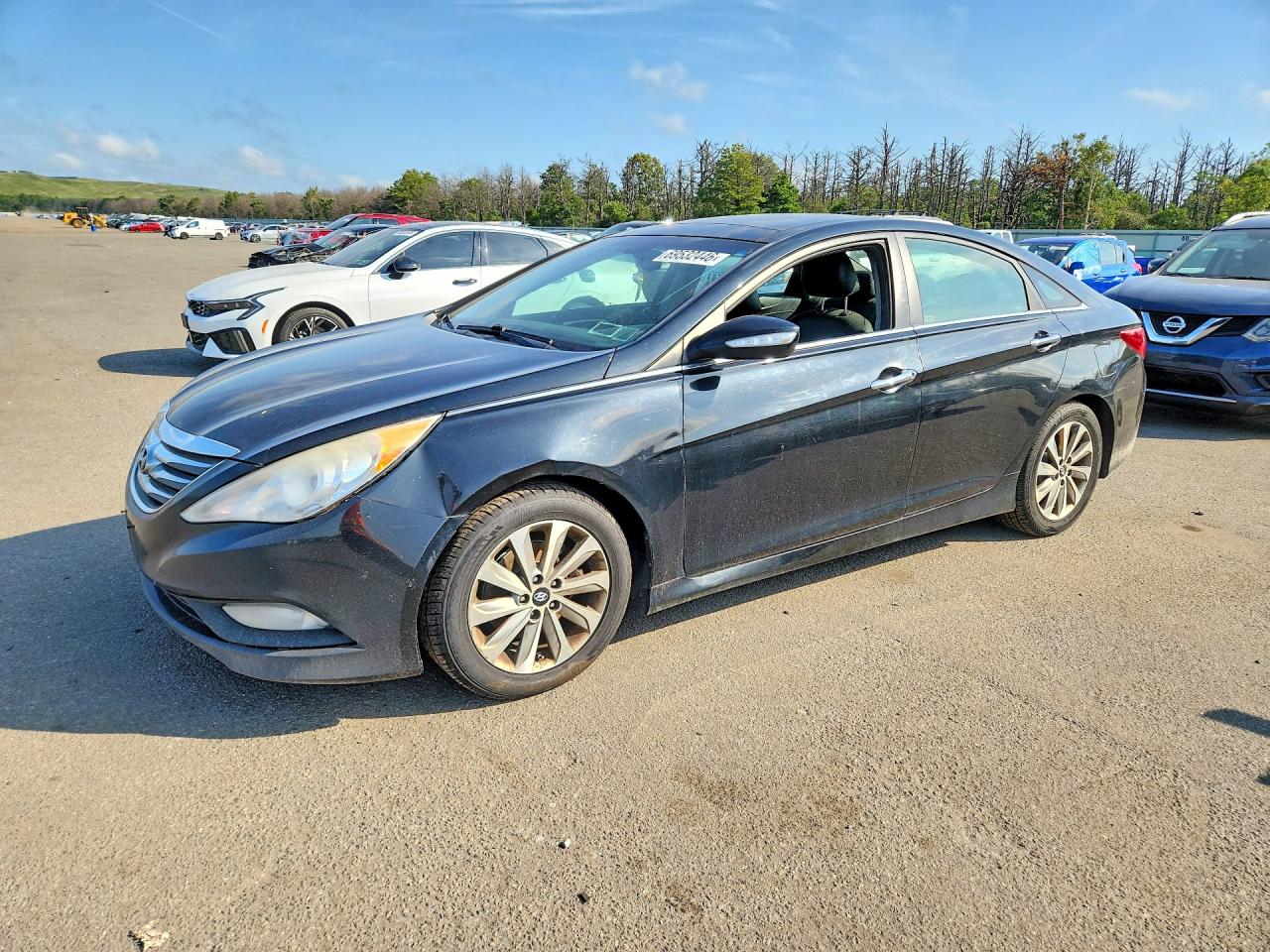 2014 HYUNDAI SONATA — Front 3/4