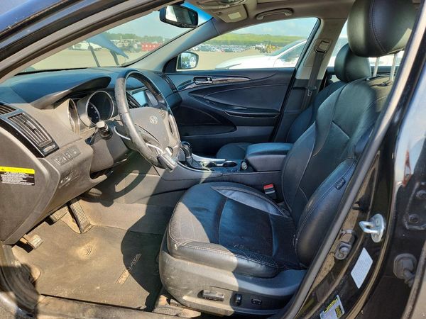 2014 HYUNDAI SONATA — DENT