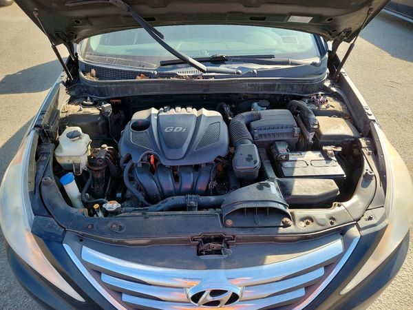 2014 HYUNDAI SONATA — Engine bay