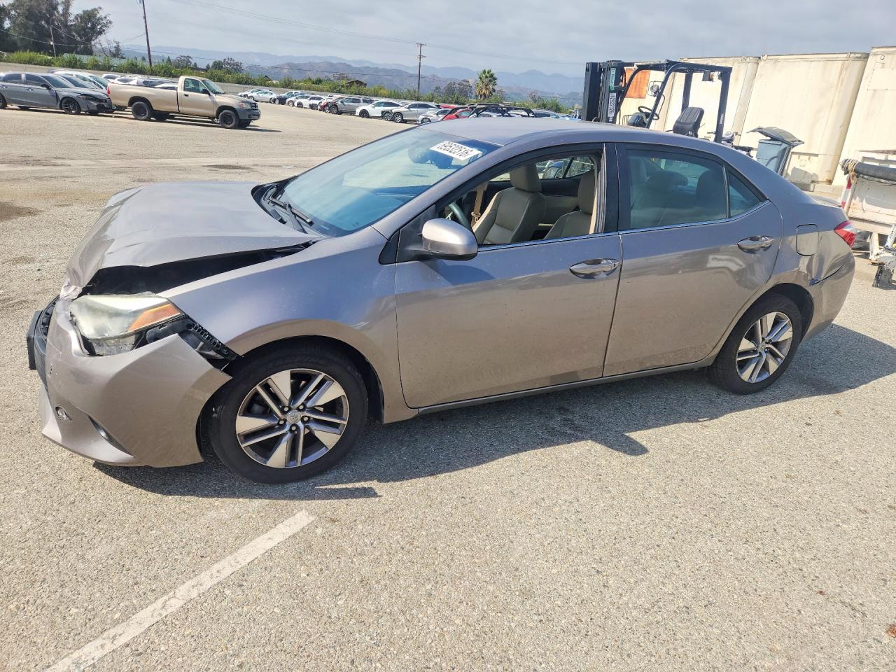 2014 TOYOTA COROLLA — Front 3/4