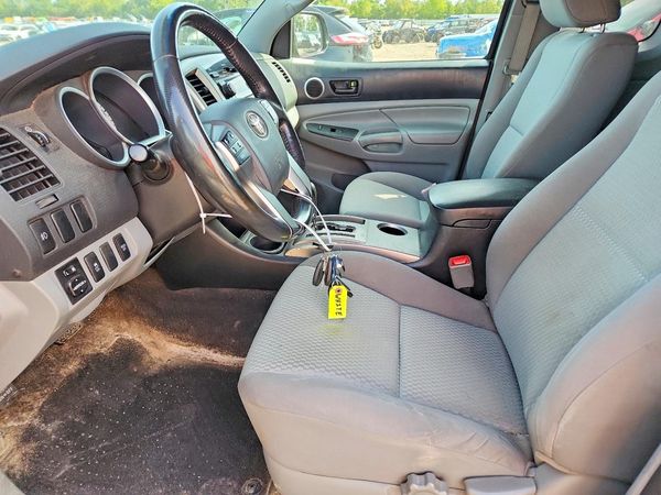 2012 TOYOTA TACOMA — DENT