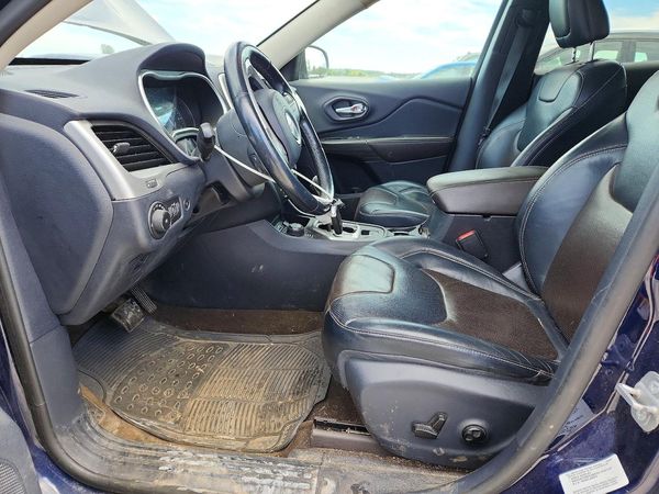 2014 JEEP CHEROKEE Limited — DENT