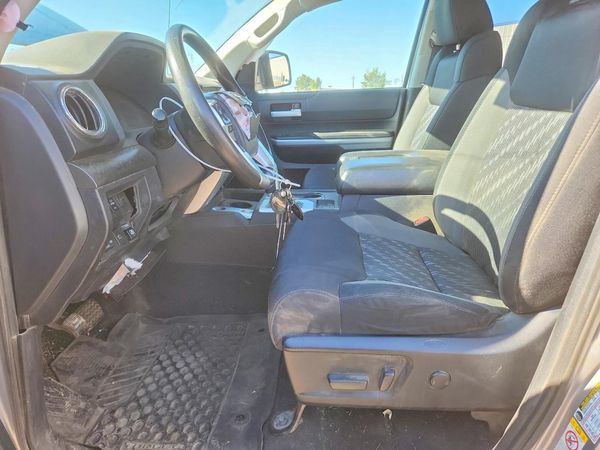 2018 TOYOTA TUNDRA SR/SR5 — DENT