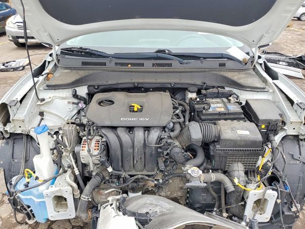 2020 HYUNDAI KONA SEL — Engine bay
