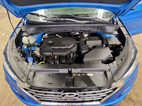 2020 HYUNDAI TUCSON — Engine bay