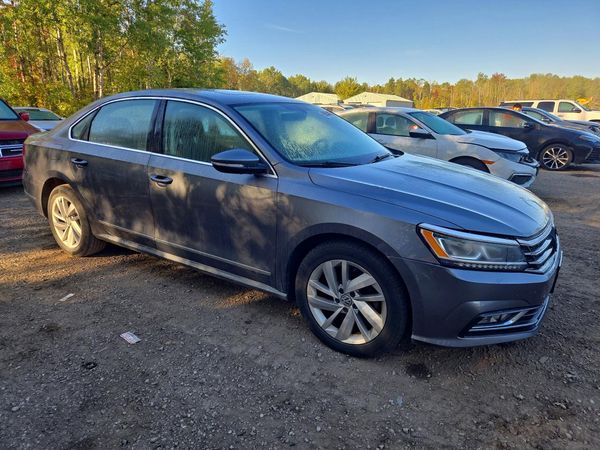 2018 VOLKSWAGEN PASSAT SE, SE w/ Technology — Passenger 3/4
