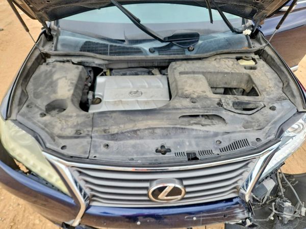 2015 LEXUS RX 350 — Engine bay
