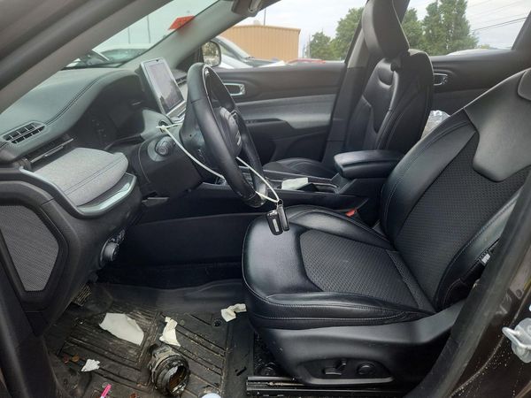 2022 JEEP COMPASS — DENT
