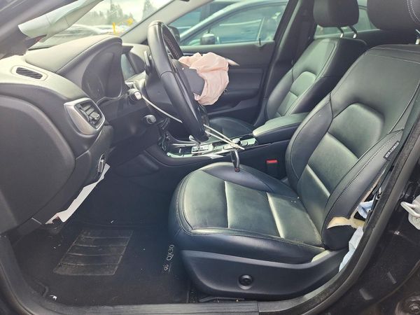2018 INFINITI QX30 — DENT