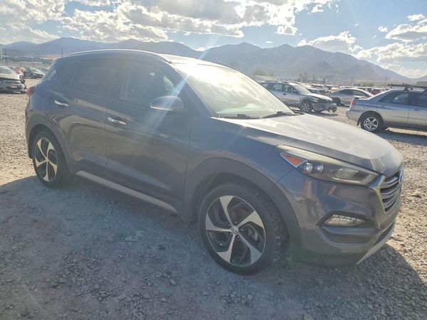 2017 HYUNDAI TUCSON
