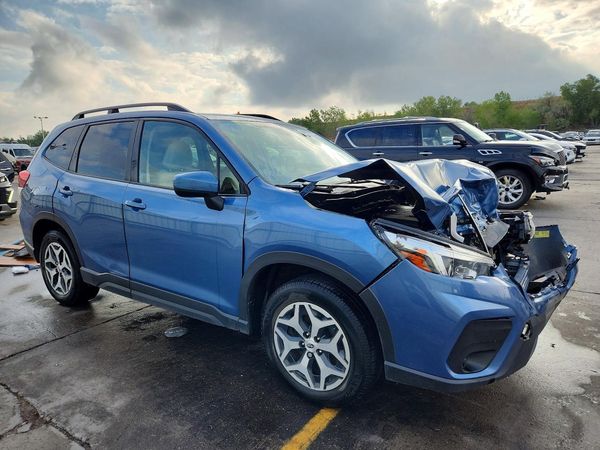 2020 SUBARU FORESTER Prm+ES+KA — Passenger 3/4