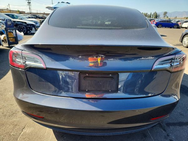 2022 TESLA MODEL 3 — DIRR