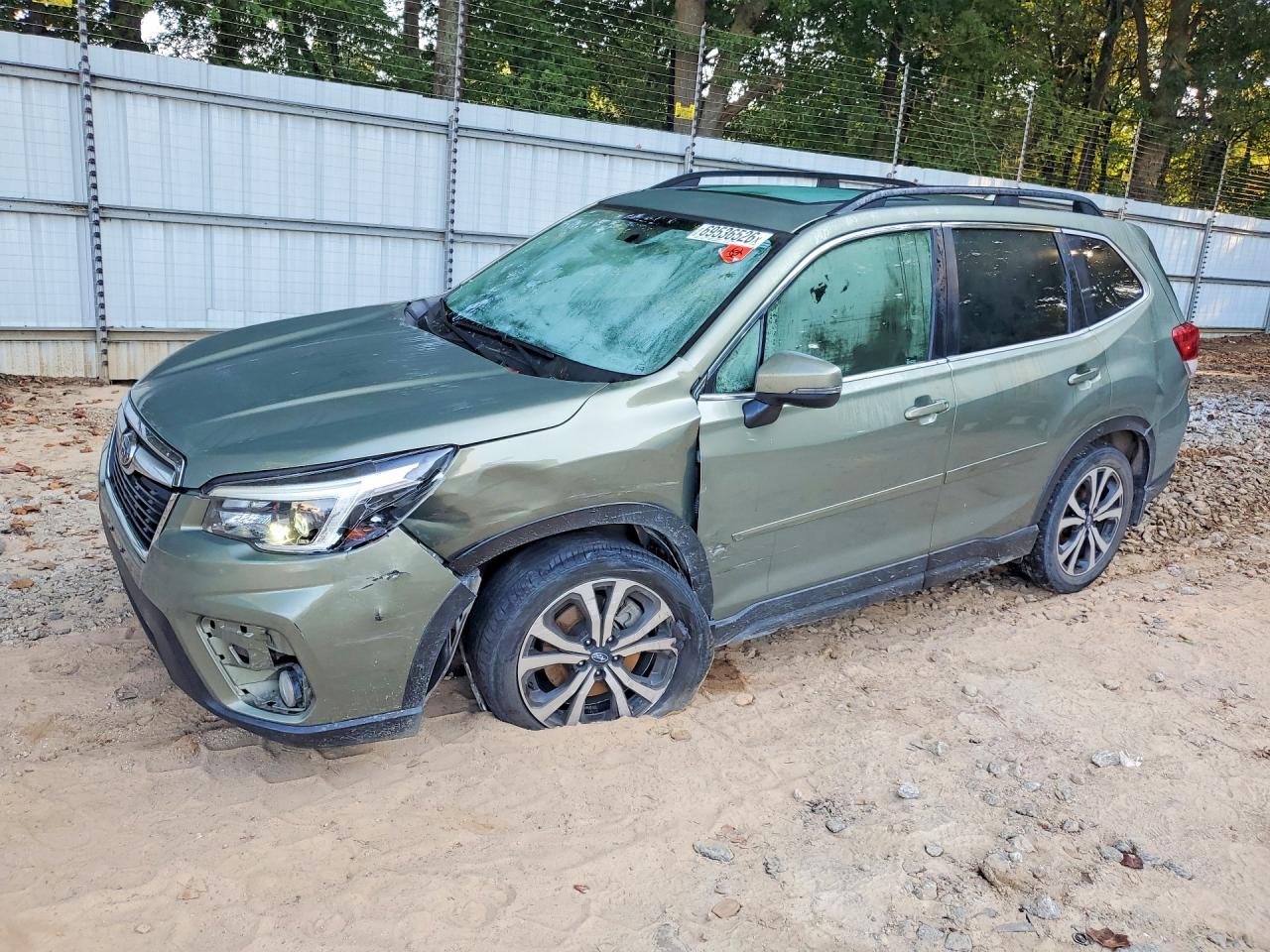 2021 SUBARU FORESTER — Front 3/4