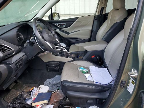 2021 SUBARU FORESTER — DENT