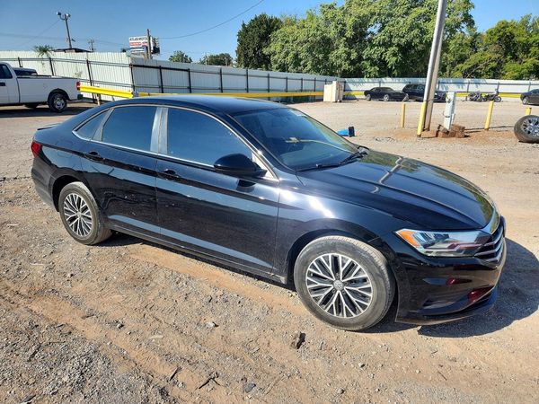 2021 VOLKSWAGEN JETTA S / SE / R-Line — Passenger 3/4