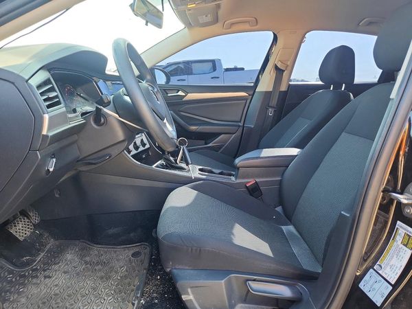 2021 VOLKSWAGEN JETTA S / SE / R-Line — DENT