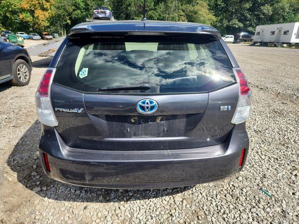 2016 TOYOTA PRIUS — DIRR