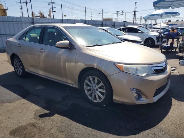 2012 TOYOTA CAMRY — Passenger 3/4
