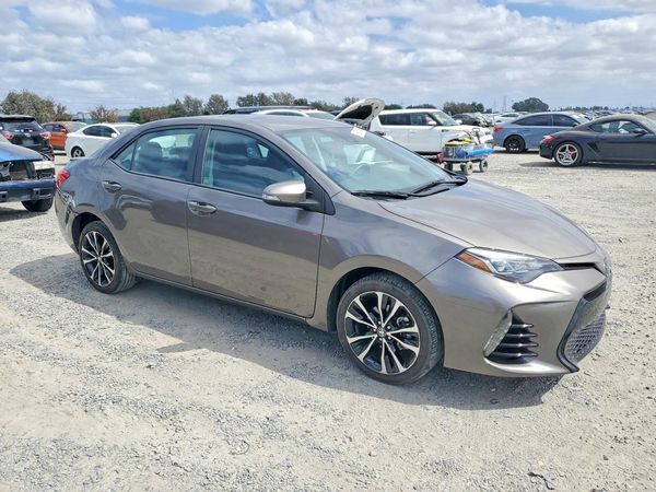 2017 TOYOTA COROLLA — Passenger 3/4