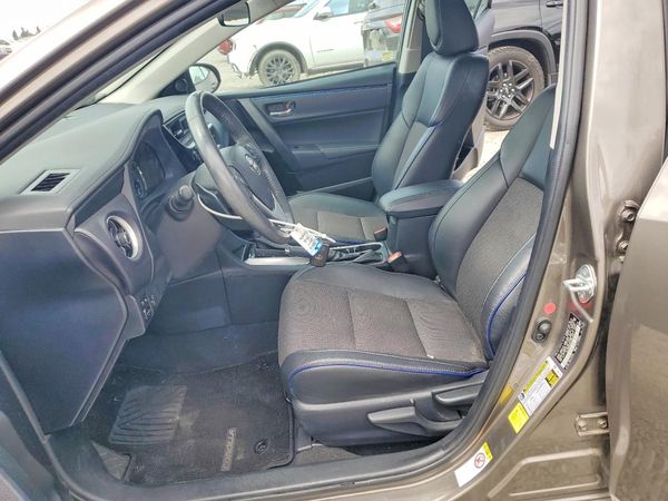2017 TOYOTA COROLLA — DENT