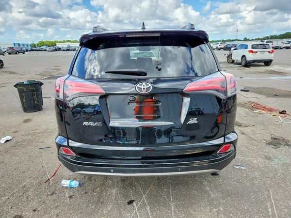 2017 TOYOTA RAV4 SE — DIRR