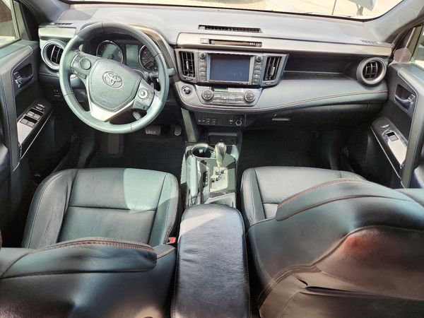 2017 TOYOTA RAV4 SE — CKPT