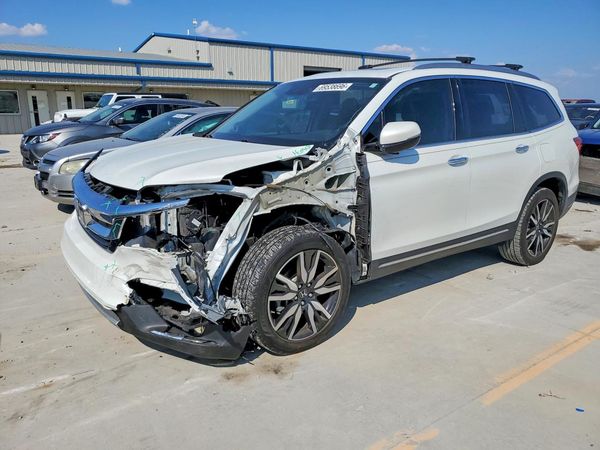2021 HONDA PILOT — Front 3/4