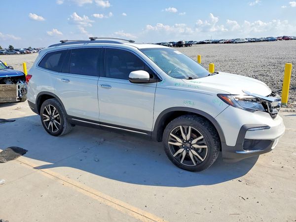 2021 HONDA PILOT — Passenger 3/4
