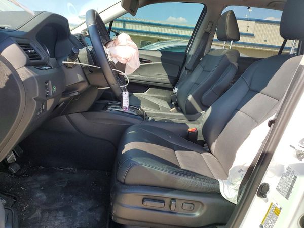 2021 HONDA PILOT — DENT