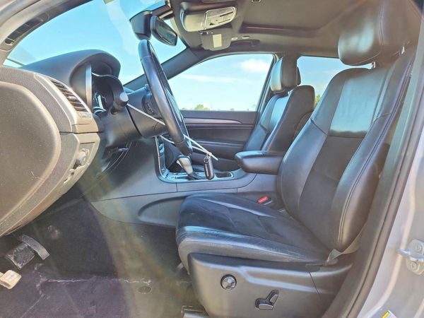 2018 JEEP GRAND CHEROKEE Laredo — DENT