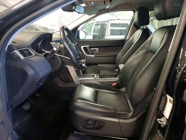 2017 LAND ROVER DISCOVERY SPORT SE — DENT