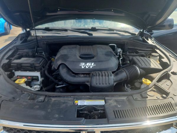 2013 DODGE DURANGO — Engine bay