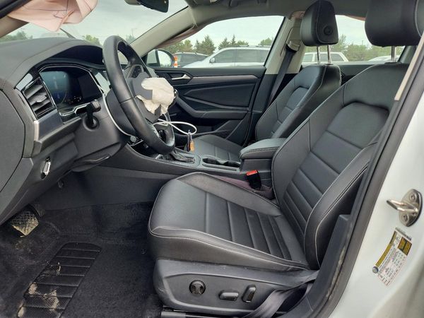 2024 VOLKSWAGEN JETTA SE, SE (AQ301 Trans) — DENT