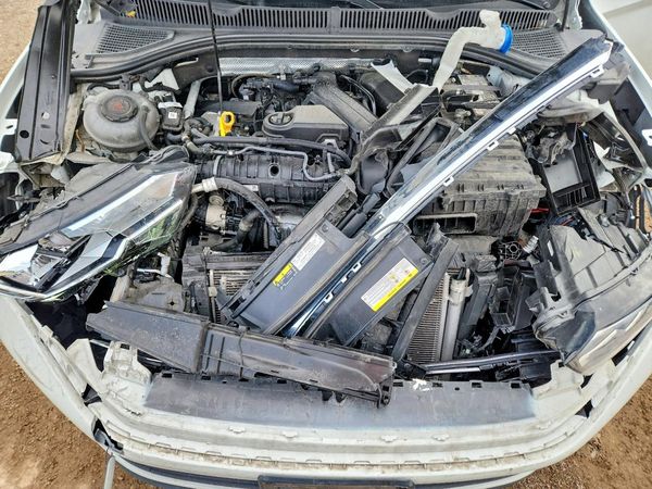 2024 VOLKSWAGEN JETTA SE, SE (AQ301 Trans) — Engine bay