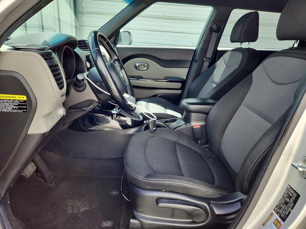 2017 KIA SOUL — DENT