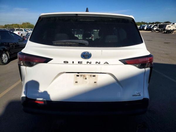 2021 TOYOTA SIENNA — DIRR
