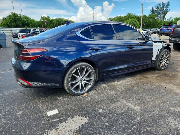 2023 GENESIS G70