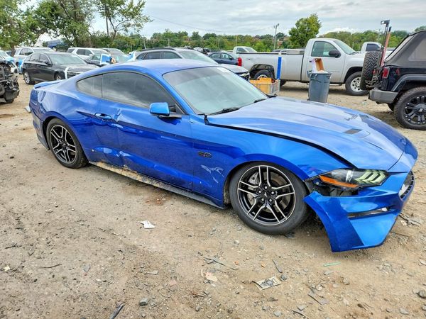 2018 FORD MUSTANG — Passenger 3/4