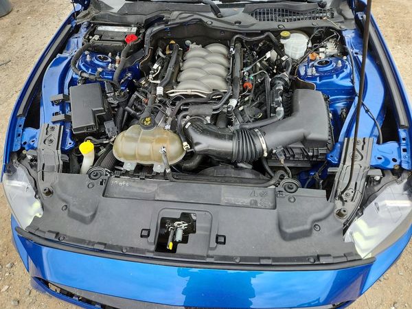 2018 FORD MUSTANG — Engine bay