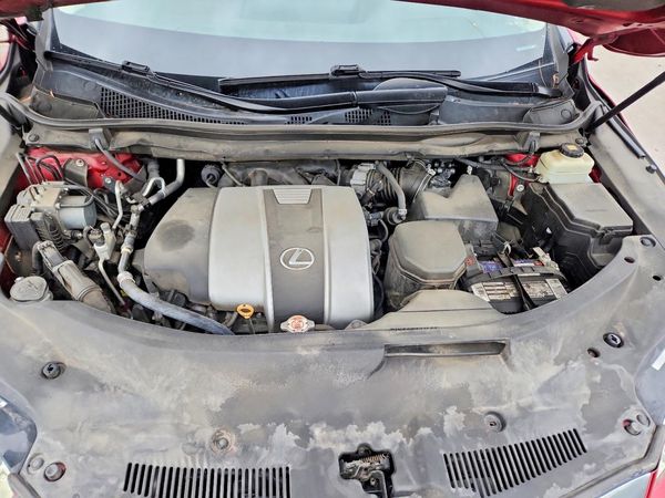 2017 LEXUS RX 350 — Engine bay