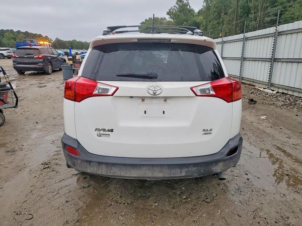 2015 TOYOTA RAV4 XLE (M Grade) — DIRR