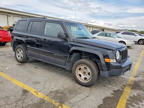 2016 JEEP PATRIOT Sport — Passenger 3/4