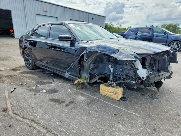2020 CHRYSLER 300 — Passenger 3/4