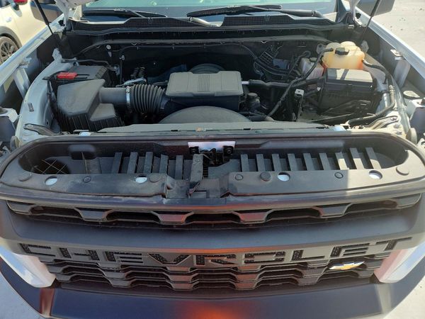 2022 CHEVROLET SILVERADO Work Truck — Engine bay