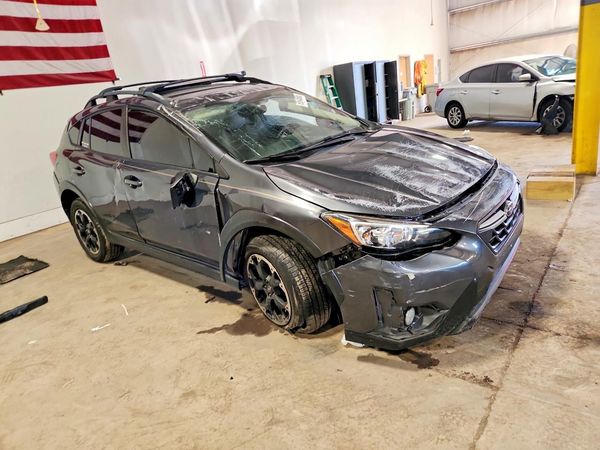 2021 SUBARU CROSSTREK — Passenger 3/4