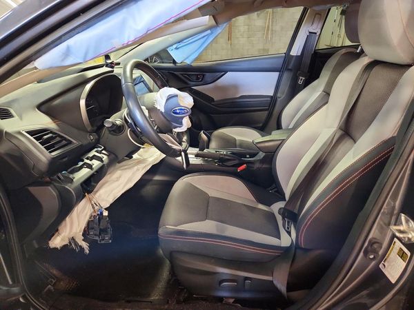2021 SUBARU CROSSTREK — DENT